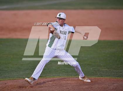 Thumbnail 3 in Reagan [Ronald] vs. MacArthur [Douglas] photogallery.