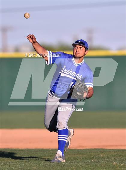 Thumbnail 3 in Reagan [Ronald] vs. MacArthur [Douglas] photogallery.