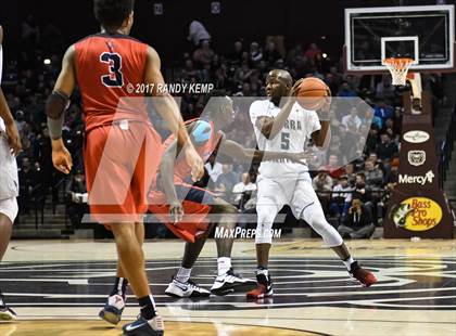 Thumbnail 3 in Findlay Prep vs Sierra Canyon (Bass Pro Tournament of Champions) photogallery.