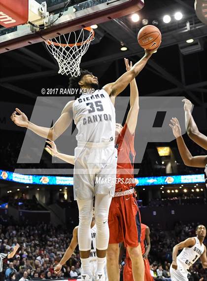 Thumbnail 1 in Findlay Prep vs Sierra Canyon (Bass Pro Tournament of Champions) photogallery.