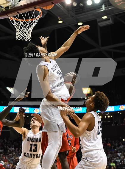 Thumbnail 1 in Findlay Prep vs Sierra Canyon (Bass Pro Tournament of Champions) photogallery.