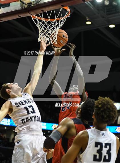 Thumbnail 2 in Findlay Prep vs Sierra Canyon (Bass Pro Tournament of Champions) photogallery.