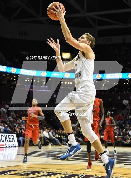Thumbnail 2 in Findlay Prep vs Sierra Canyon (Bass Pro Tournament of Champions) photogallery.