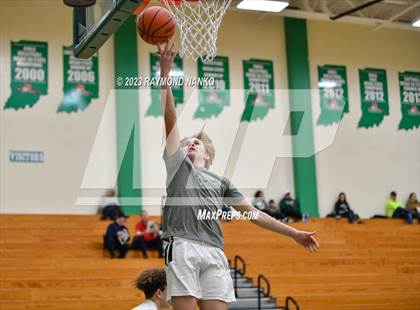 Thumbnail 1 in Wapahani @ Yorktown  photogallery.