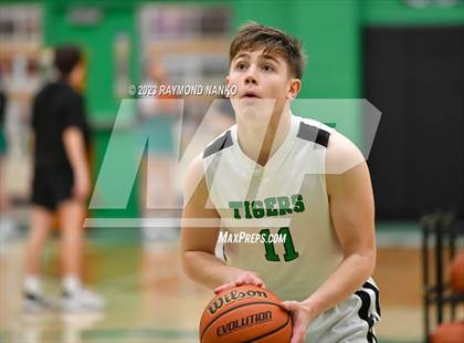 Thumbnail 1 in Wapahani @ Yorktown  photogallery.