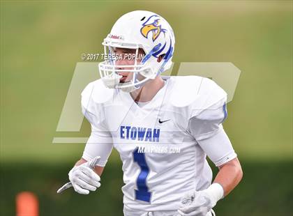 Thumbnail 3 in Etowah @ Spartanburg photogallery.
