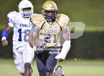 Thumbnail 1 in Etowah @ Spartanburg photogallery.