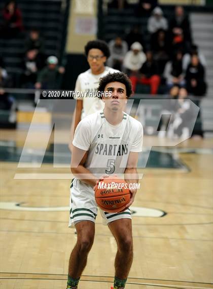 Thumbnail 2 in Elmont Memorial vs. South Side (Section VIII Class A Championship) photogallery.