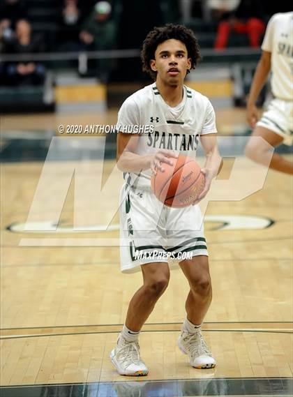 Thumbnail 3 in Elmont Memorial vs. South Side (Section VIII Class A Championship) photogallery.