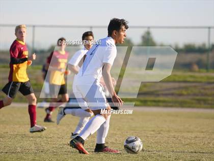 Thumbnail 2 in Cathedral vs. Torrey Pines (22nd Annual SoCal Soccer Classic) photogallery.