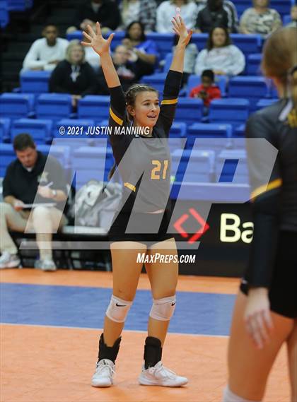 Thumbnail 3 in Hackett vs. Paris (AAA 3A Final) photogallery.