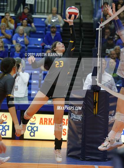 Thumbnail 1 in Hackett vs. Paris (AAA 3A Final) photogallery.
