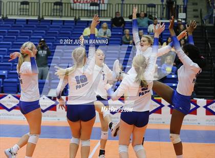 Thumbnail 2 in Hackett vs. Paris (AAA 3A Final) photogallery.