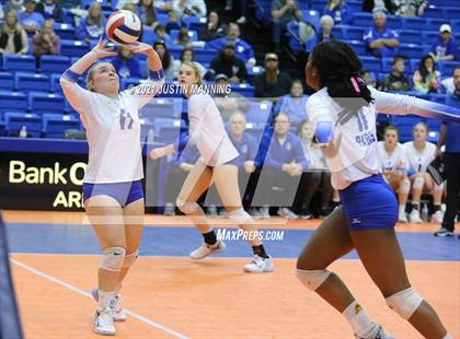Thumbnail 2 in Hackett vs. Paris (AAA 3A Final) photogallery.