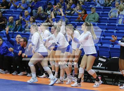 Thumbnail 3 in Hackett vs. Paris (AAA 3A Final) photogallery.