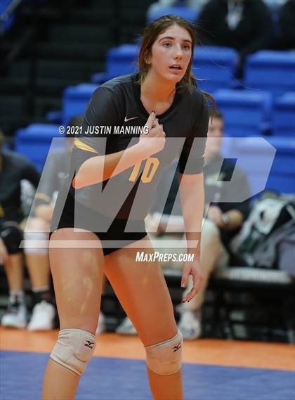 Thumbnail 1 in Hackett vs. Paris (AAA 3A Final) photogallery.