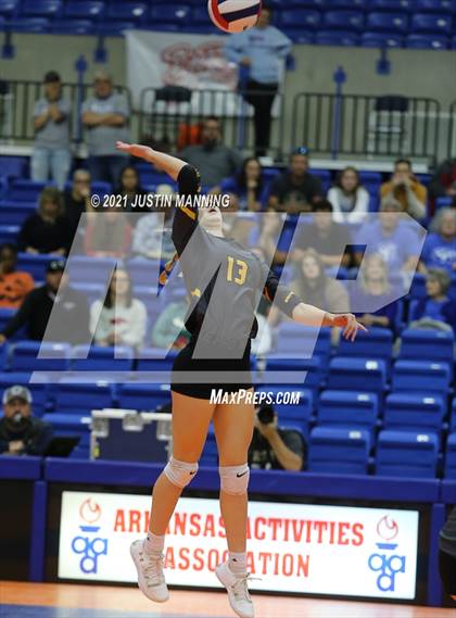 Thumbnail 2 in Hackett vs. Paris (AAA 3A Final) photogallery.