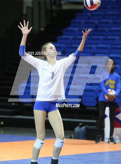 Thumbnail 1 in Hackett vs. Paris (AAA 3A Final) photogallery.