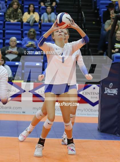 Thumbnail 1 in Hackett vs. Paris (AAA 3A Final) photogallery.