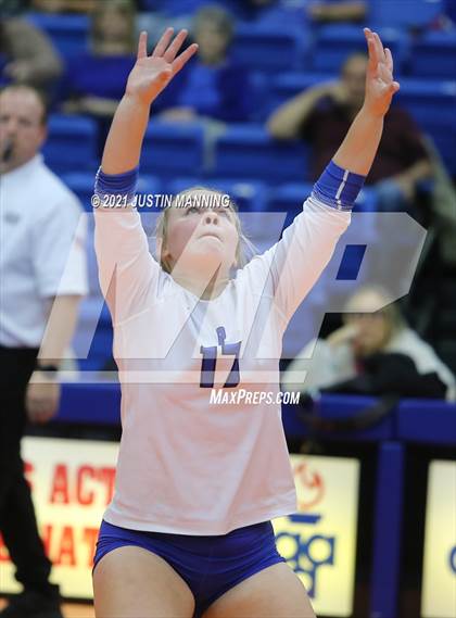 Thumbnail 2 in Hackett vs. Paris (AAA 3A Final) photogallery.