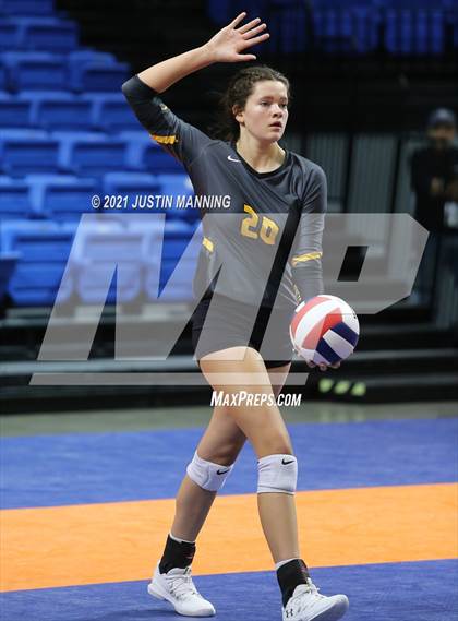 Thumbnail 2 in Hackett vs. Paris (AAA 3A Final) photogallery.