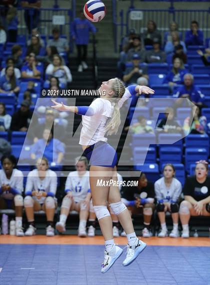 Thumbnail 2 in Hackett vs. Paris (AAA 3A Final) photogallery.