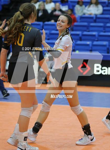 Thumbnail 1 in Hackett vs. Paris (AAA 3A Final) photogallery.