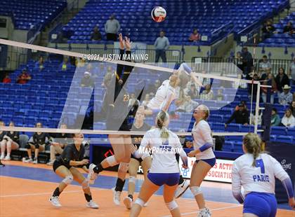 Thumbnail 3 in Hackett vs. Paris (AAA 3A Final) photogallery.
