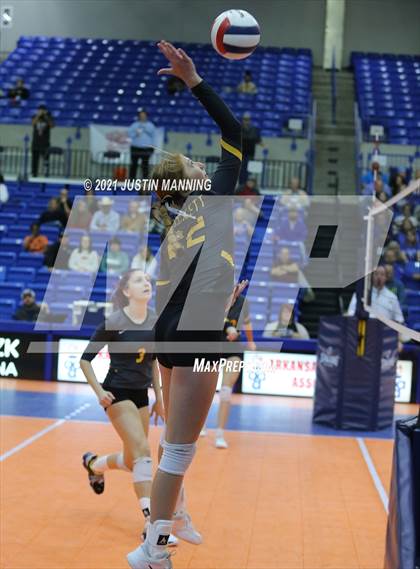 Thumbnail 3 in Hackett vs. Paris (AAA 3A Final) photogallery.