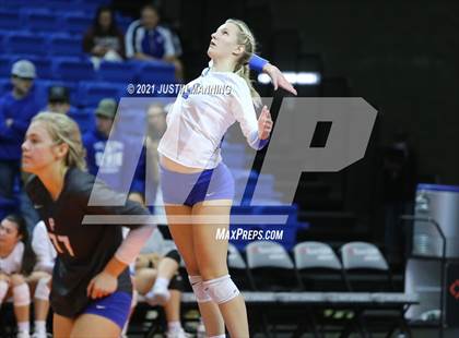 Thumbnail 3 in Hackett vs. Paris (AAA 3A Final) photogallery.