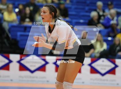 Thumbnail 2 in Hackett vs. Paris (AAA 3A Final) photogallery.