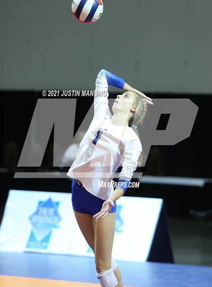 Thumbnail 2 in Hackett vs. Paris (AAA 3A Final) photogallery.