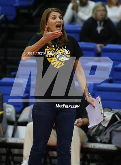 Thumbnail 1 in Hackett vs. Paris (AAA 3A Final) photogallery.