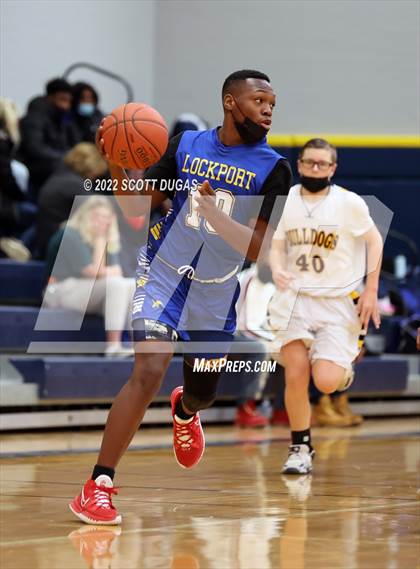 Thumbnail 2 in Lockport @ Kenmore East photogallery.