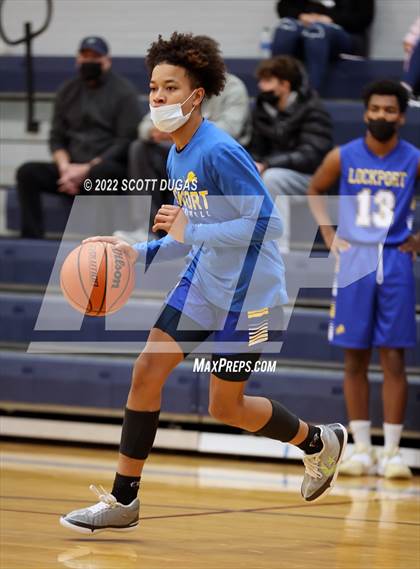 Thumbnail 1 in Lockport @ Kenmore East photogallery.