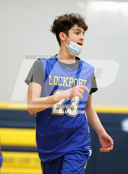 Thumbnail 1 in Lockport @ Kenmore East photogallery.