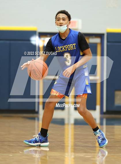 Thumbnail 2 in Lockport @ Kenmore East photogallery.