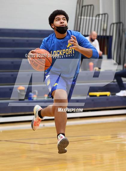 Thumbnail 1 in Lockport @ Kenmore East photogallery.