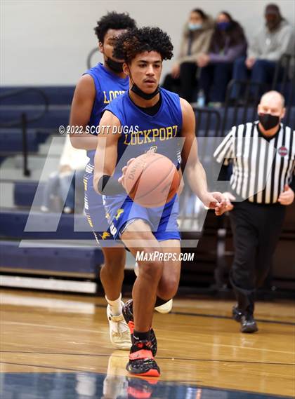 Thumbnail 2 in Lockport @ Kenmore East photogallery.