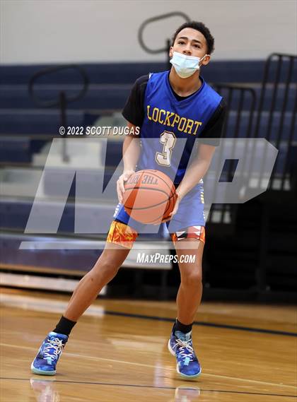 Thumbnail 1 in Lockport @ Kenmore East photogallery.