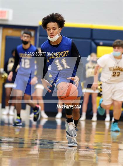 Thumbnail 1 in Lockport @ Kenmore East photogallery.