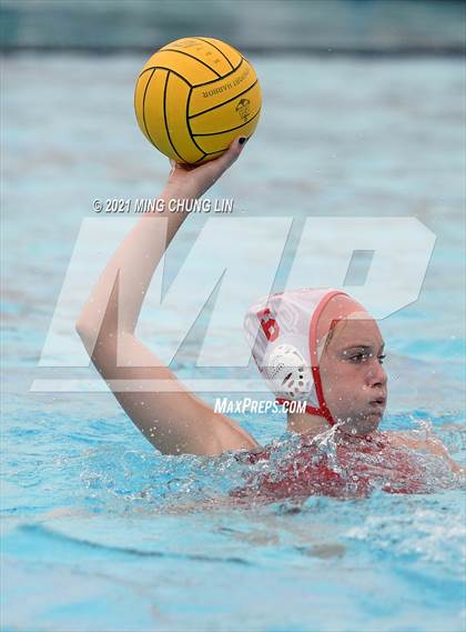 Thumbnail 2 in Newport Harbor vs. Mater Dei (Bill Barnett Holiday Cup) photogallery.