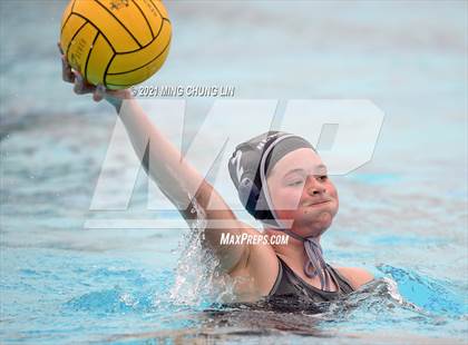Thumbnail 3 in Newport Harbor vs. Mater Dei (Bill Barnett Holiday Cup) photogallery.