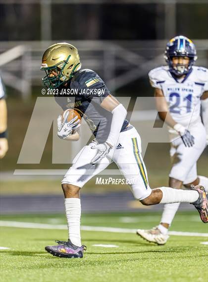 Thumbnail 3 in Pinecrest vs Willow Spring (Moore County Kickoff Classic) photogallery.
