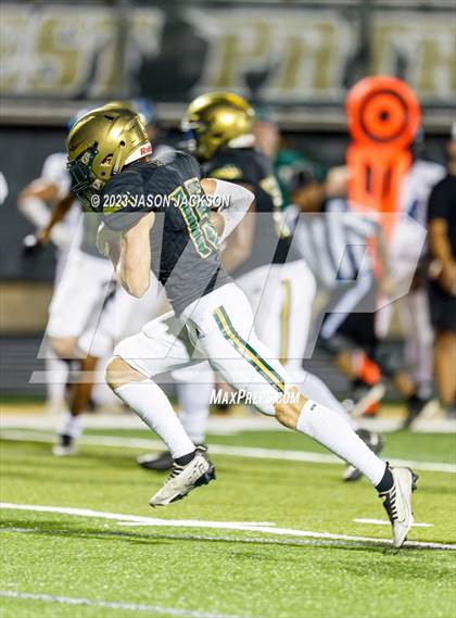 Thumbnail 3 in Pinecrest vs Willow Spring (Moore County Kickoff Classic) photogallery.