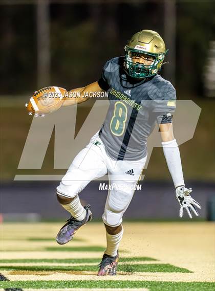Thumbnail 1 in Pinecrest vs Willow Spring (Moore County Kickoff Classic) photogallery.
