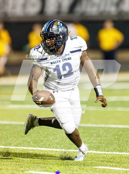 Thumbnail 1 in Pinecrest vs Willow Spring (Moore County Kickoff Classic) photogallery.