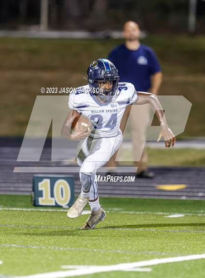 Thumbnail 1 in Pinecrest vs Willow Spring (Moore County Kickoff Classic) photogallery.