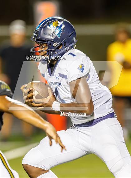Thumbnail 1 in Pinecrest vs Willow Spring (Moore County Kickoff Classic) photogallery.