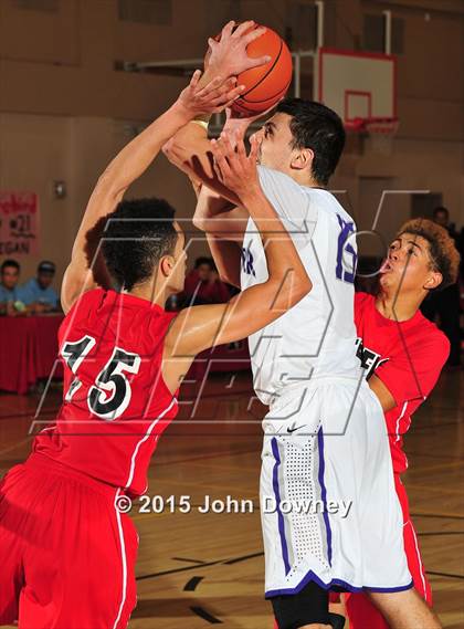 Thumbnail 2 in Miller @ Hoover (MaxPreps Holiday Classic) photogallery.